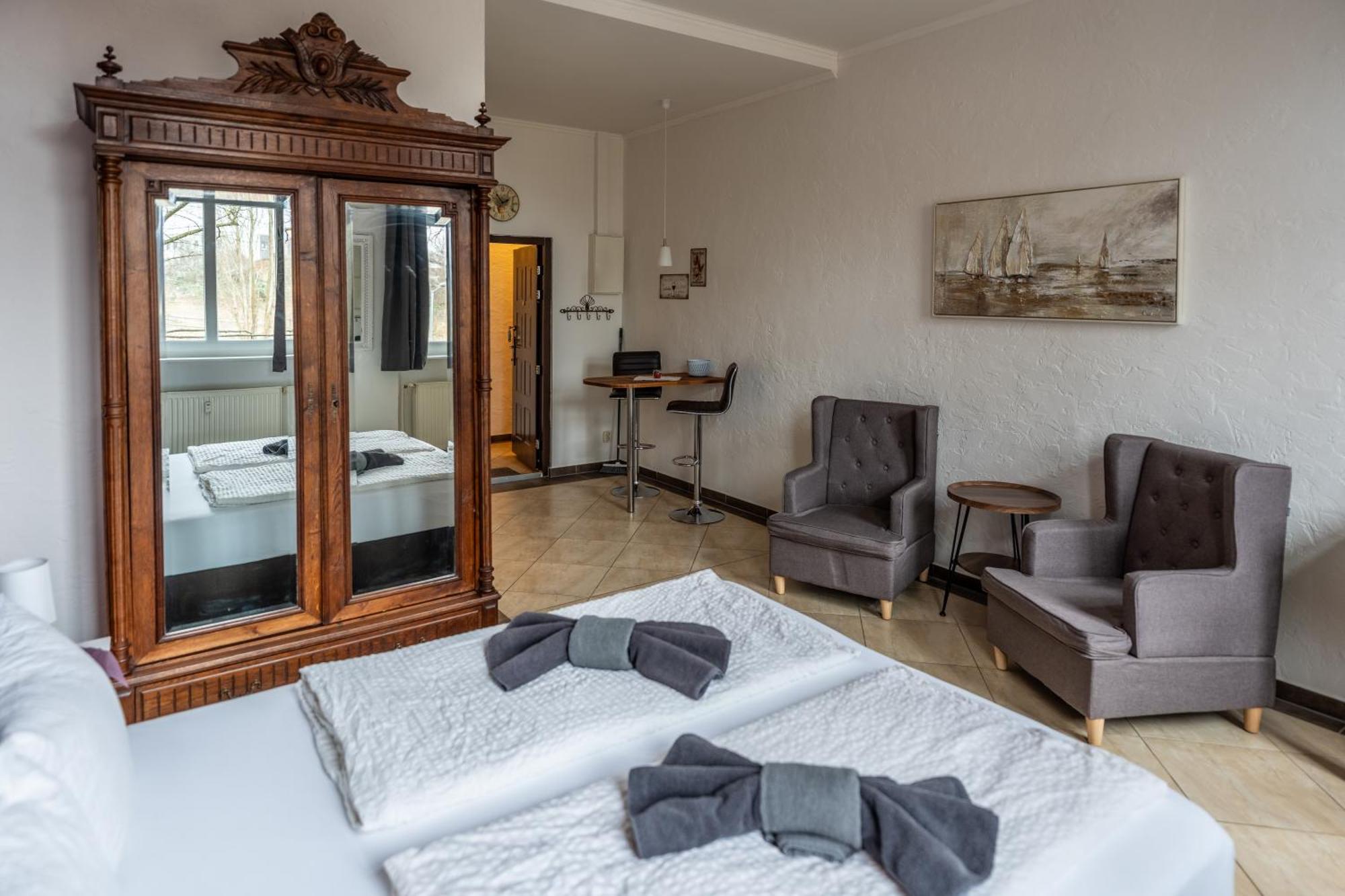 Villa Backstein Obo19 Шверін Екстер'єр фото